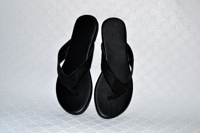 Gucci Slippers Woman--268